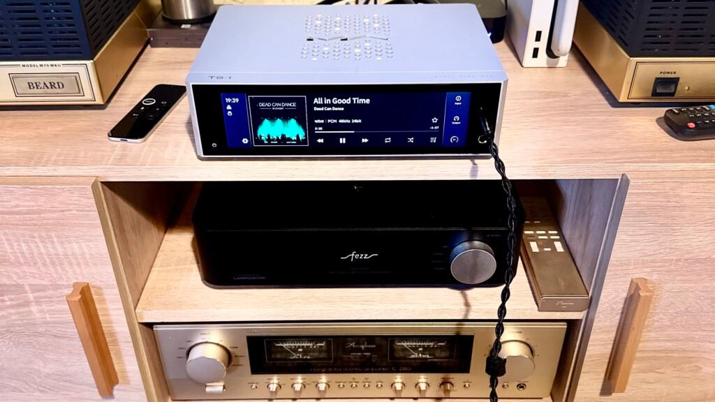 Matrix TS-1 streamer e Head-Amp tudo-em-um, Fezz Equinox DAC & Accuphase E-280 integrado
